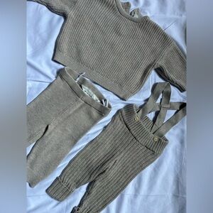 H&M Adorables 0-4 Months 3 Pieces Sweater + Pants & Suspenders